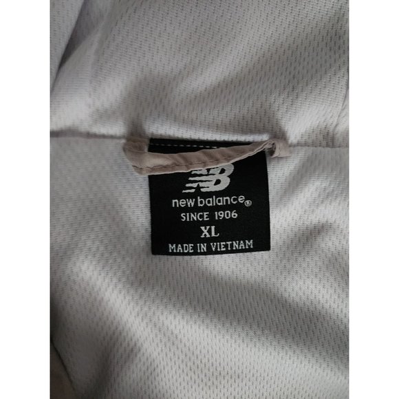 New Balance Women's Gray Full Zip Front Hooded Windbreaker Jacket Size XL - Picture 4 of 11